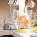 Sprinkle the sugar over the top of the peaches. Sprinkle the sugar over the top of the peaches.