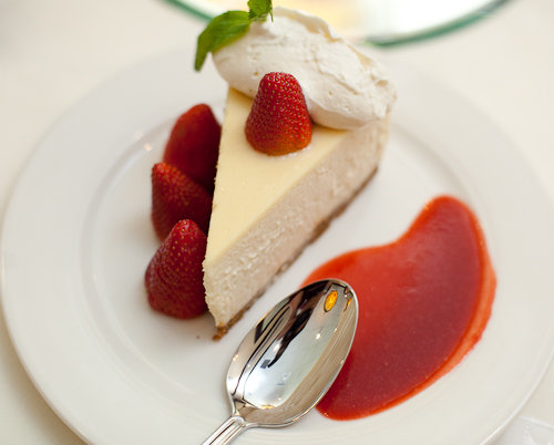 Maggiano's Little Italy - Austin - NY Cheesecake Maggiano's Little Italy - Austin - NY Cheesecake