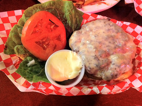 Alamo Springs Cafe - super juicy burger